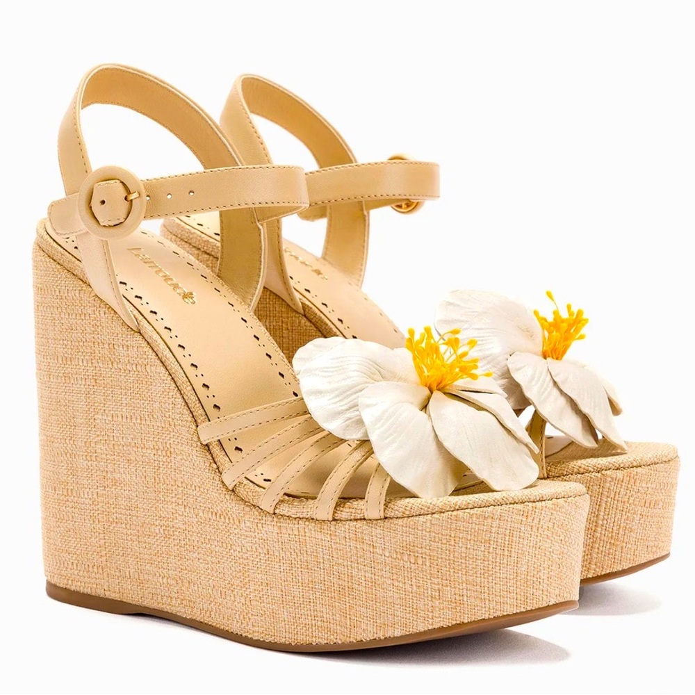 NEW Larroude Magnolia Wedge in Ivory Leather